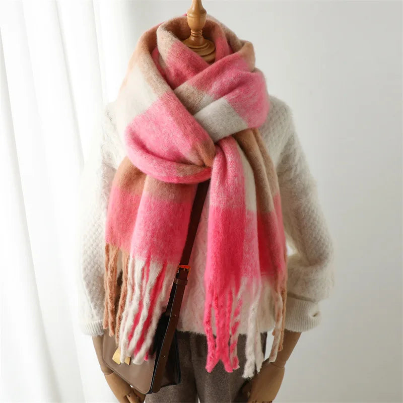 Tassel ends and plaid pattern of the long blanket scarf
